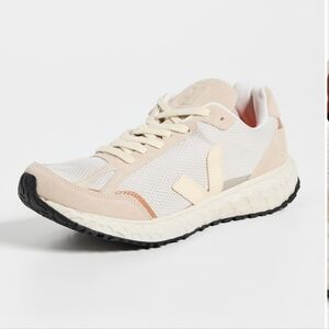 Veja White and Cream Women's Sneakers